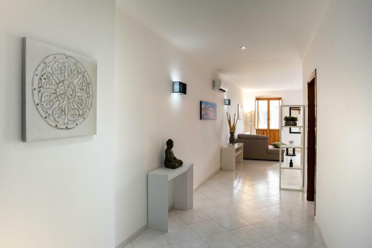 La Casa Nel Corso Apartment Cagliari Luaran gambar